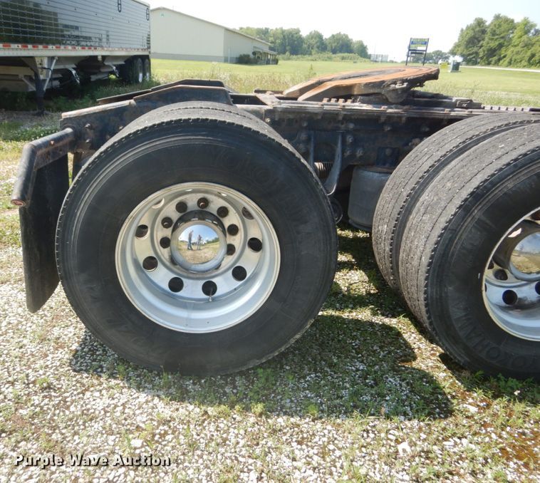 image for item GV9099 2011 International ProStar  semi truck