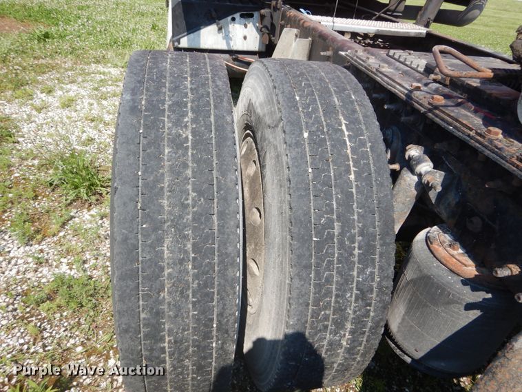 image for item GV9099 2011 International ProStar  semi truck