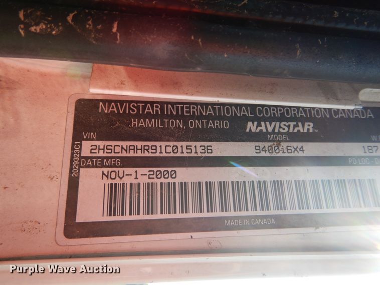 image for item GV9100 2001 International 9400i  semi truck