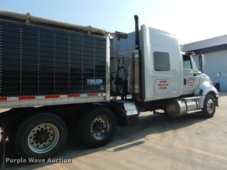 image for item GV9101 2011 International ProStar Premium  semi truck