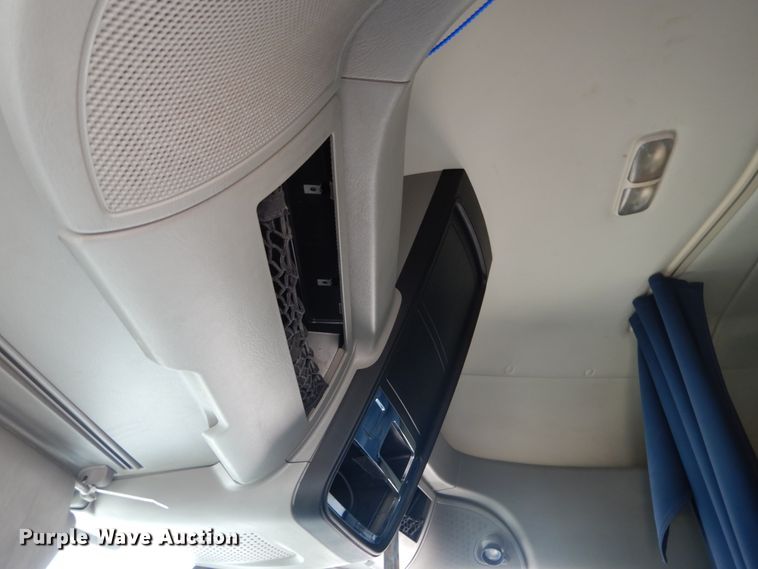 image for item GV9101 2011 International ProStar Premium  semi truck