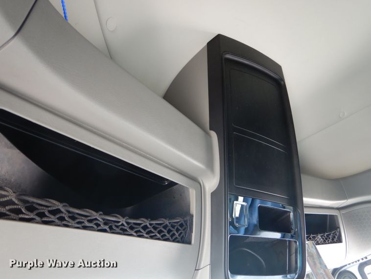 image for item GV9101 2011 International ProStar Premium  semi truck