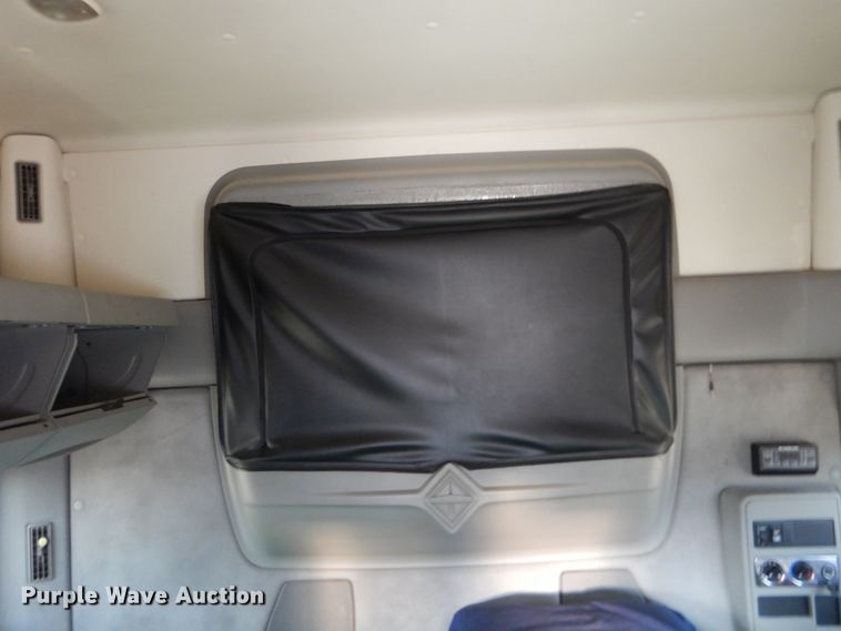 image for item GV9101 2011 International ProStar Premium  semi truck