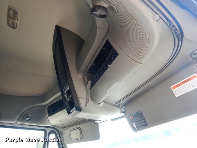 image for item GV9101 2011 International ProStar Premium  semi truck