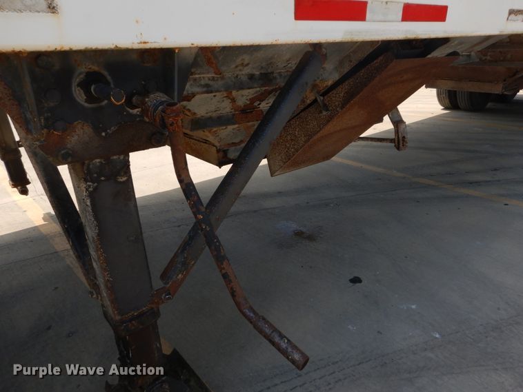 image for item GV9103 2000 Maurer double hopper bottom grain trailer