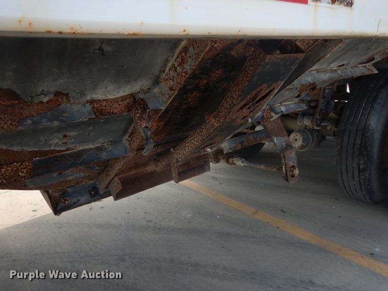 image for item GV9103 2000 Maurer double hopper bottom grain trailer