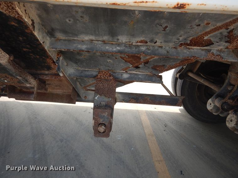 image for item GV9103 2000 Maurer double hopper bottom grain trailer