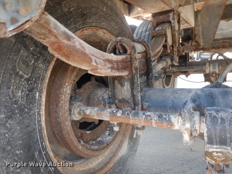 image for item GV9103 2000 Maurer double hopper bottom grain trailer