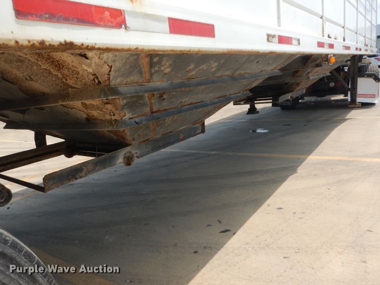 image for item GV9103 2000 Maurer double hopper bottom grain trailer