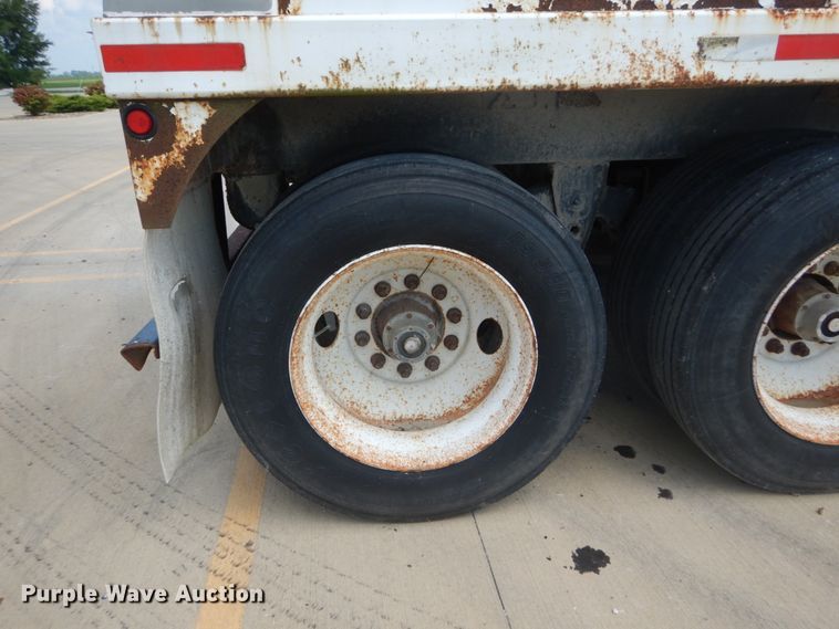 image for item GV9103 2000 Maurer double hopper bottom grain trailer