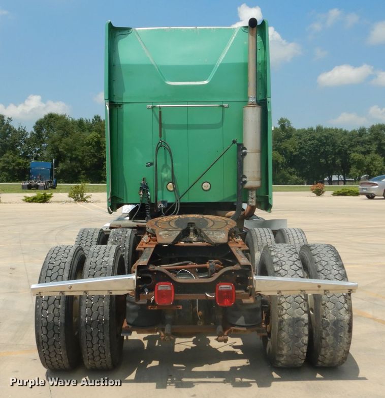 image for item GV9104 1993 Mack CH613  semi truck