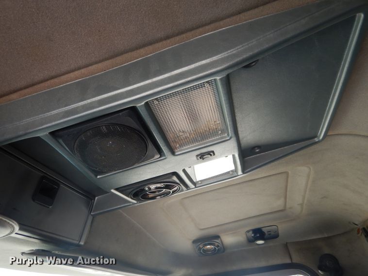 image for item GV9104 1993 Mack CH613  semi truck