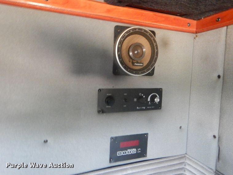 image for item GV9104 1993 Mack CH613  semi truck