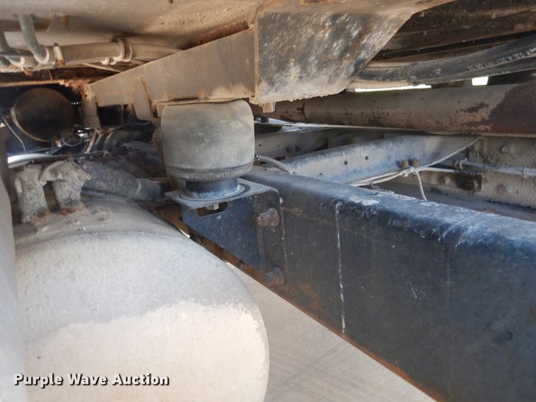 image for item GV9104 1993 Mack CH613  semi truck