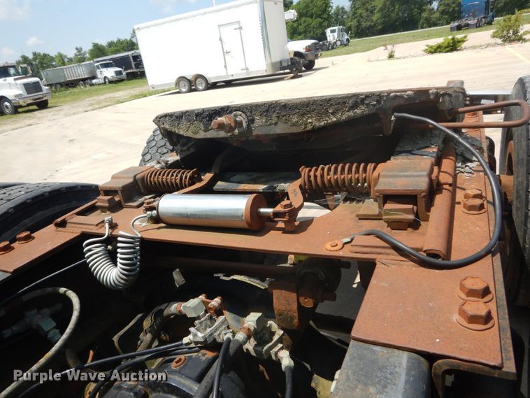 image for item GV9104 1993 Mack CH613  semi truck