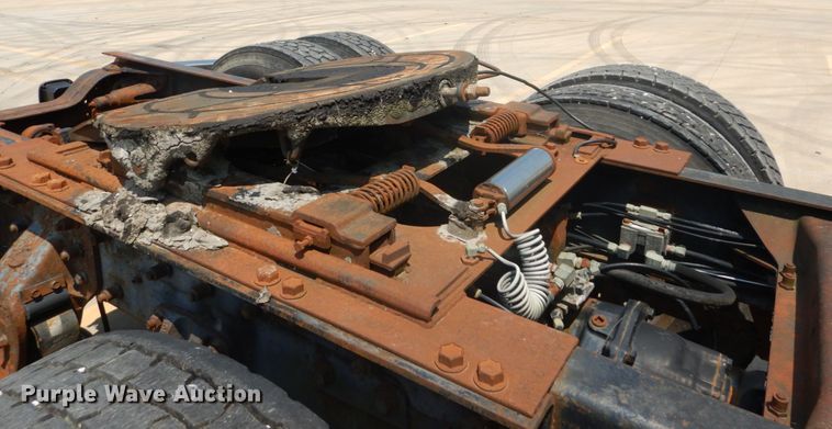 image for item GV9104 1993 Mack CH613  semi truck