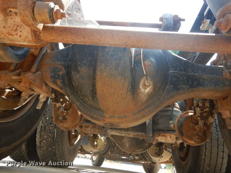 image for item GV9104 1993 Mack CH613  semi truck