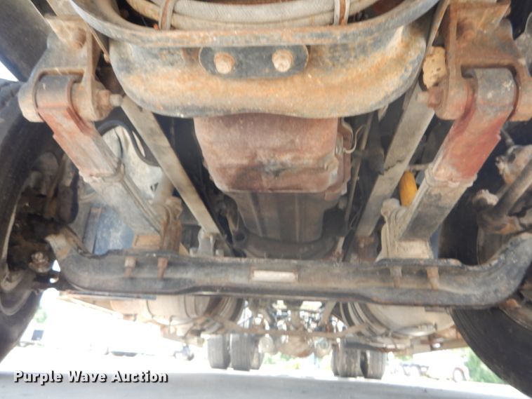 image for item GV9104 1993 Mack CH613  semi truck