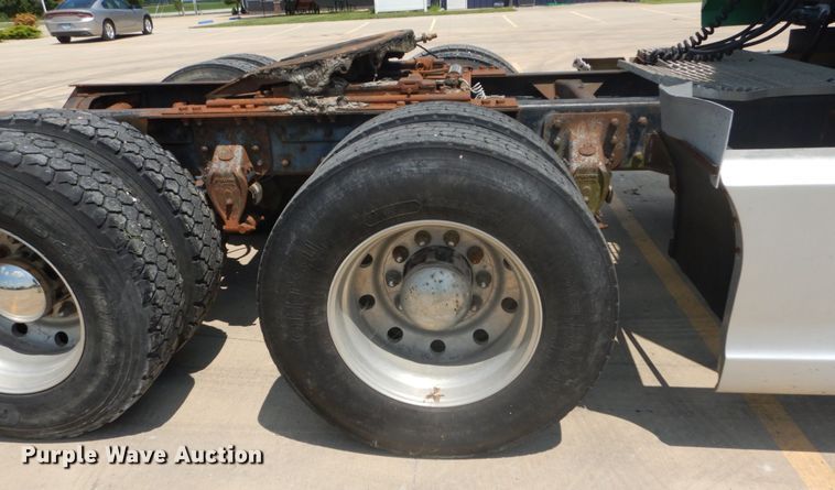 image for item GV9104 1993 Mack CH613  semi truck