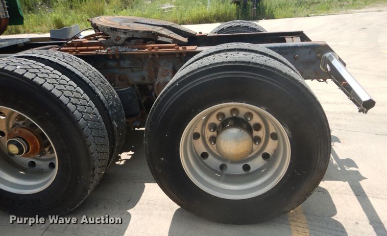 image for item GV9104 1993 Mack CH613  semi truck