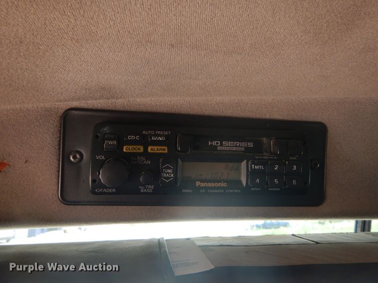 image for item GV9106 1993 Mack CH613  semi truck