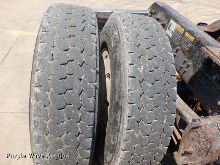 image for item GV9106 1993 Mack CH613  semi truck