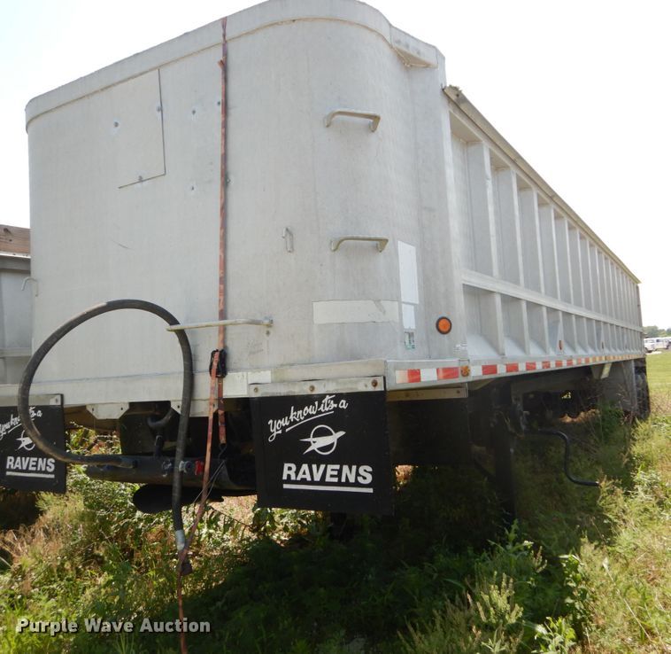 image for item GV9107 1984 Ravens end dump trailer