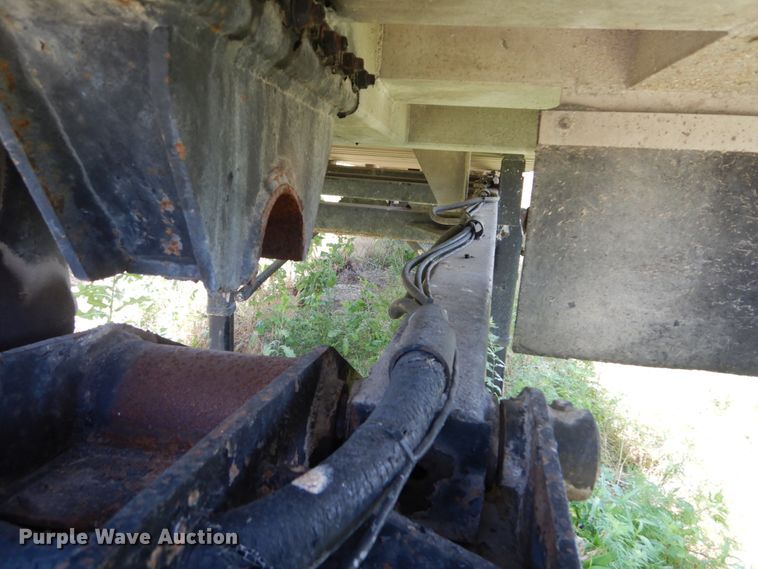 image for item GV9107 1984 Ravens end dump trailer