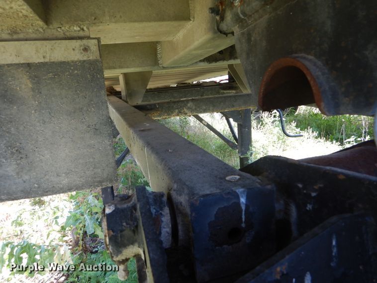 image for item GV9107 1984 Ravens end dump trailer