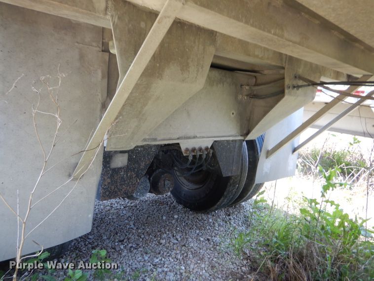 image for item GV9107 1984 Ravens end dump trailer