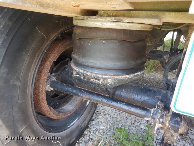 image for item GV9107 1984 Ravens end dump trailer