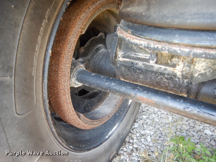 image for item GV9107 1984 Ravens end dump trailer