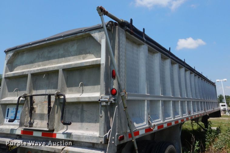 image for item GV9107 1984 Ravens end dump trailer