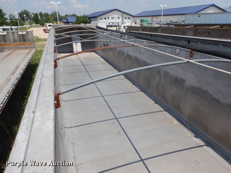 image for item GV9107 1984 Ravens end dump trailer