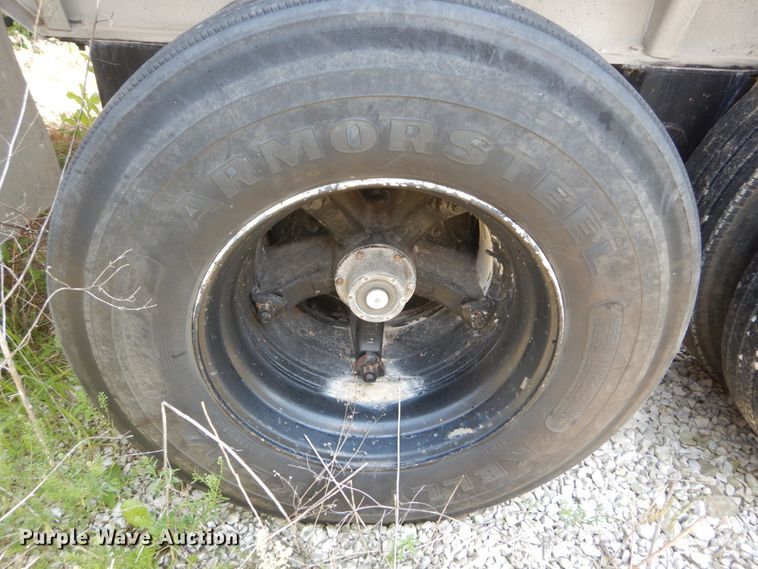 image for item GV9107 1984 Ravens end dump trailer