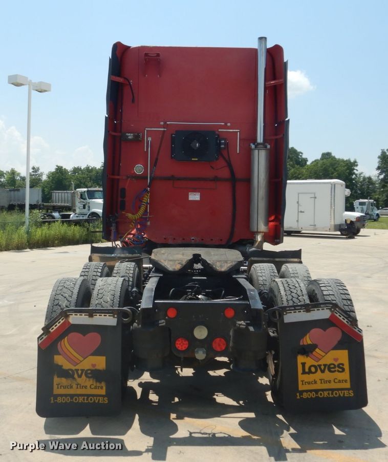 image for item GV9108 2007 Freightliner Century Classic ST  semi truck