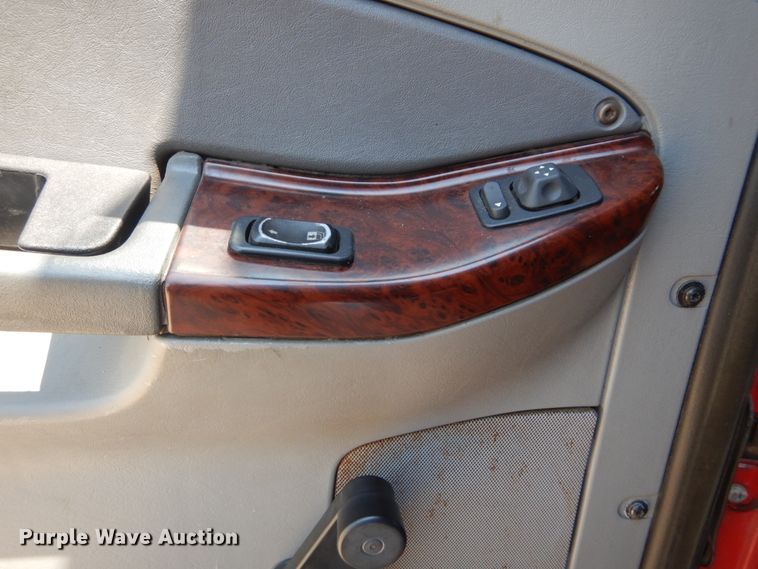 image for item GV9108 2007 Freightliner Century Classic ST  semi truck