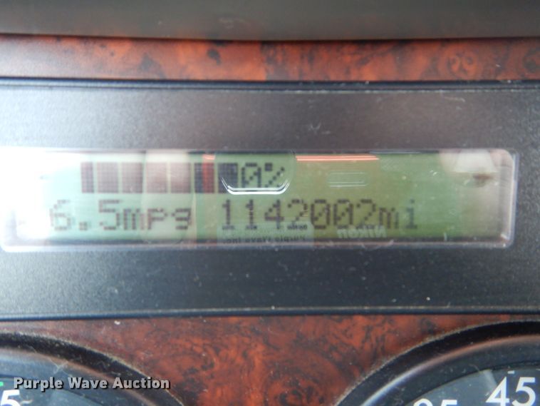 image for item GV9108 2007 Freightliner Century Classic ST  semi truck