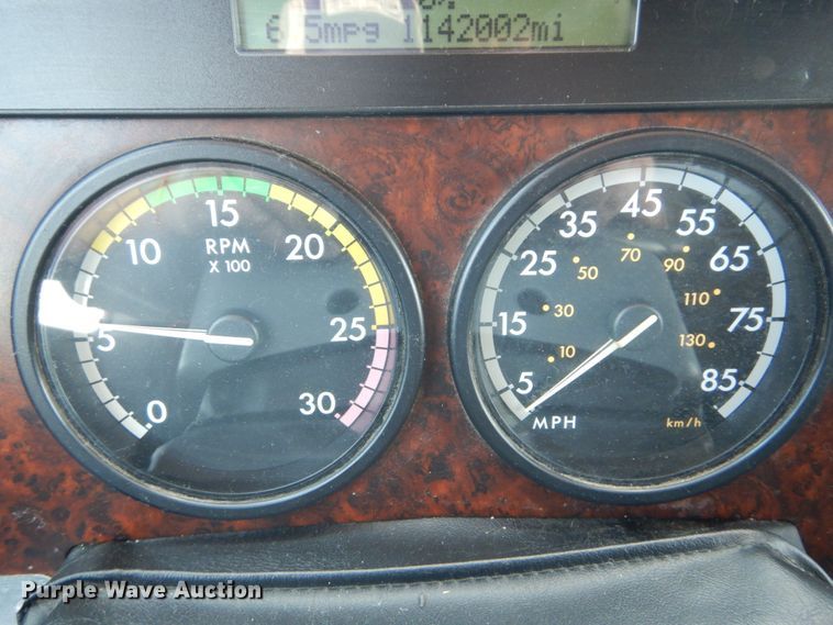 image for item GV9108 2007 Freightliner Century Classic ST  semi truck