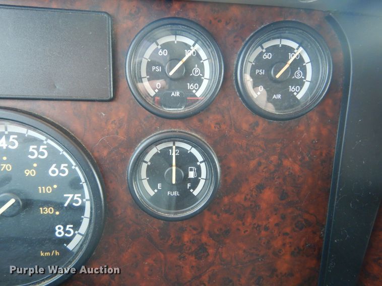 image for item GV9108 2007 Freightliner Century Classic ST  semi truck