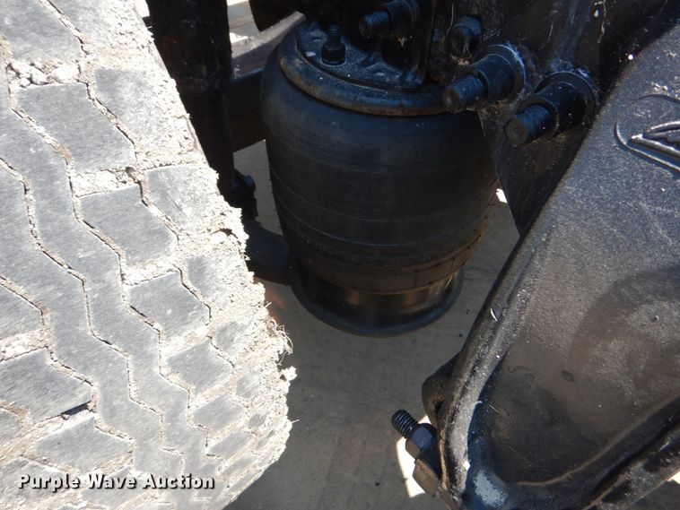 image for item GV9108 2007 Freightliner Century Classic ST  semi truck