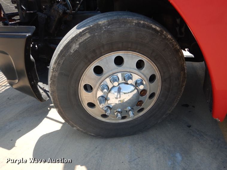 image for item GV9108 2007 Freightliner Century Classic ST  semi truck