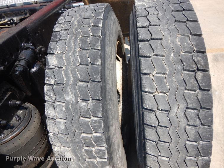 image for item GV9108 2007 Freightliner Century Classic ST  semi truck