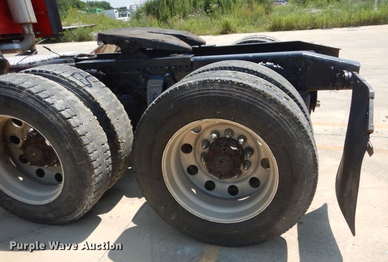 image for item GV9108 2007 Freightliner Century Classic ST  semi truck