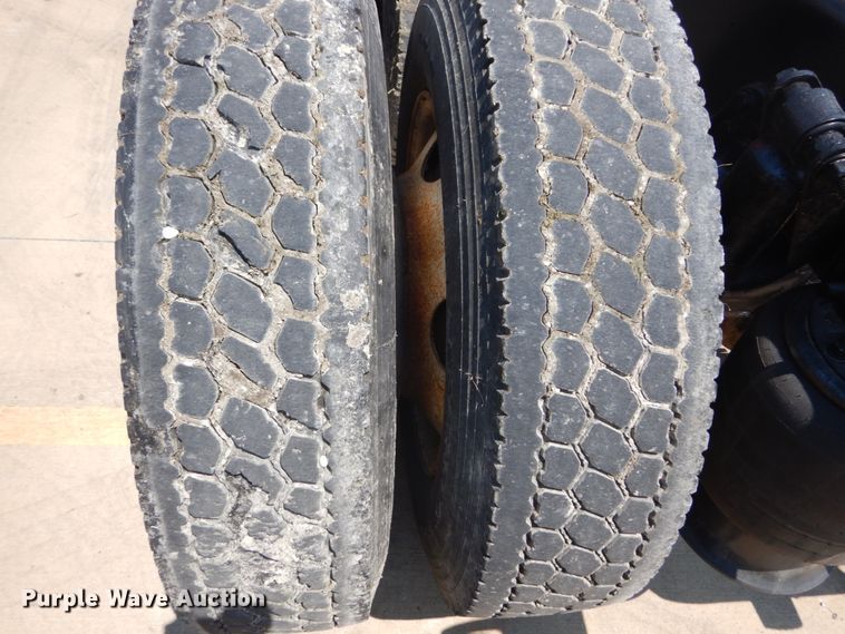 image for item GV9108 2007 Freightliner Century Classic ST  semi truck