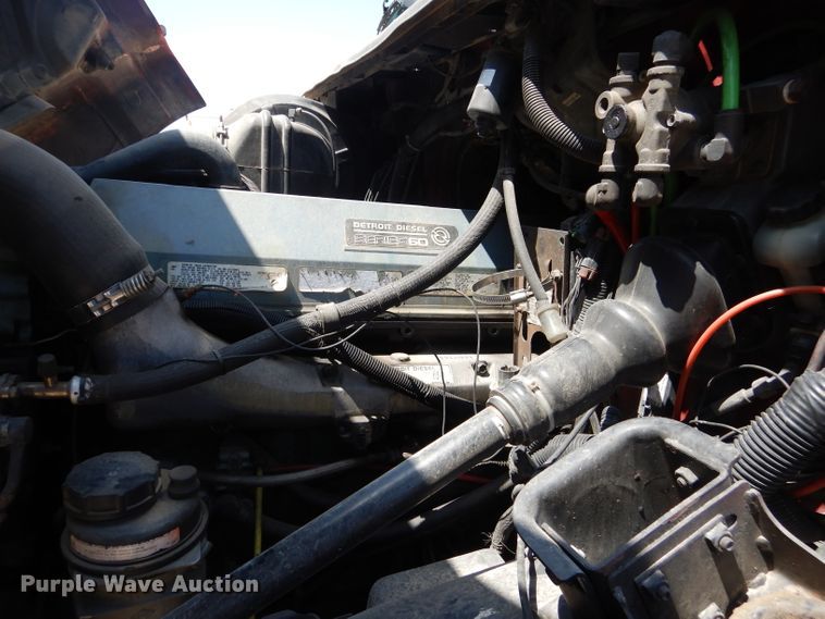 image for item HC9058 1999 Volvo S60  semi truck