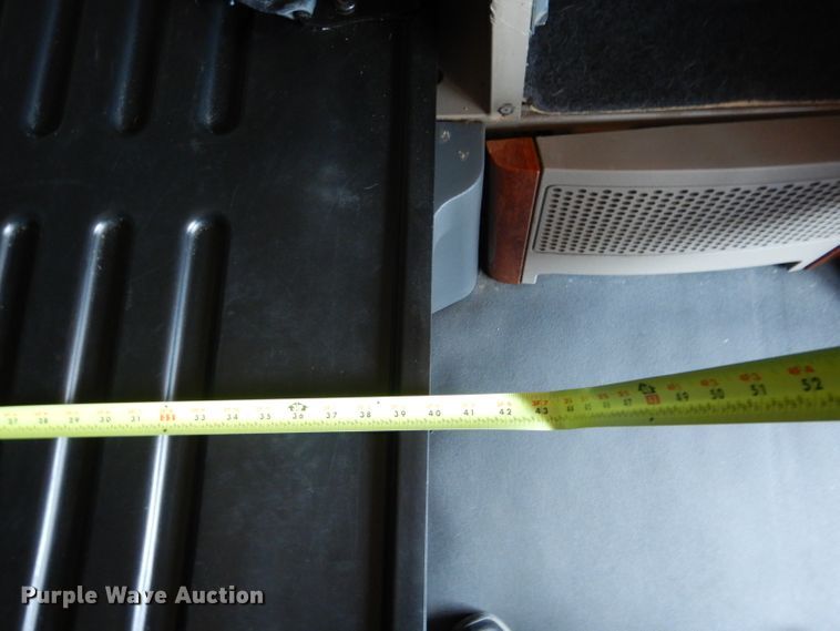 image for item HC9061 2013 Freightliner Cascadia  semi truck