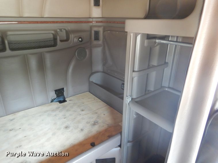 image for item HC9062 2009 Peterbilt 387  semi truck