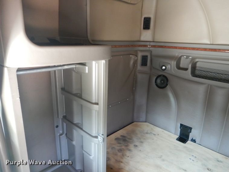 image for item HC9062 2009 Peterbilt 387  semi truck