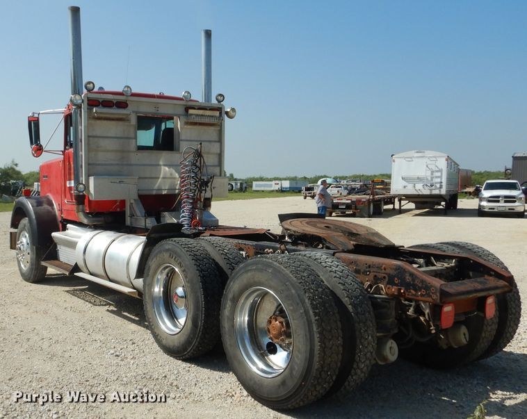 image for item HC9064 1985 Kenworth  wemi truck